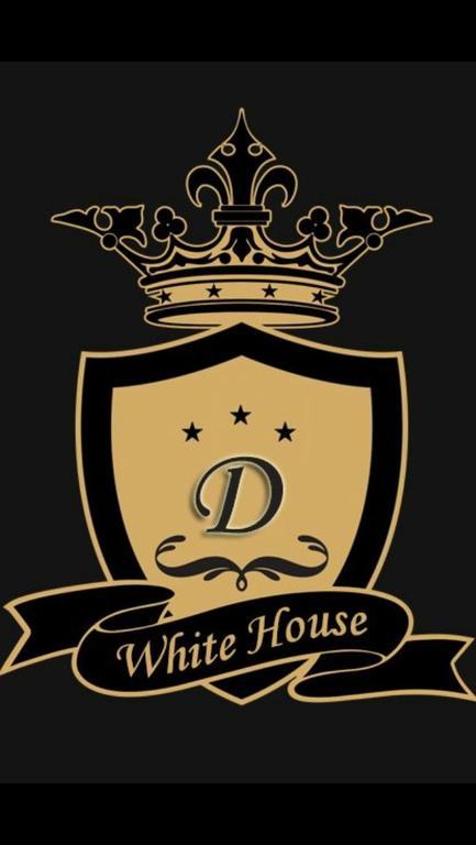 White House Hotel Fagaras Exterior photo
